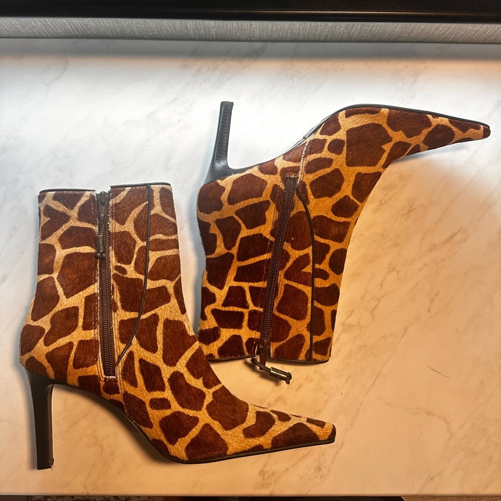 Ralph Lauren Giraffe Print Boots Size 9